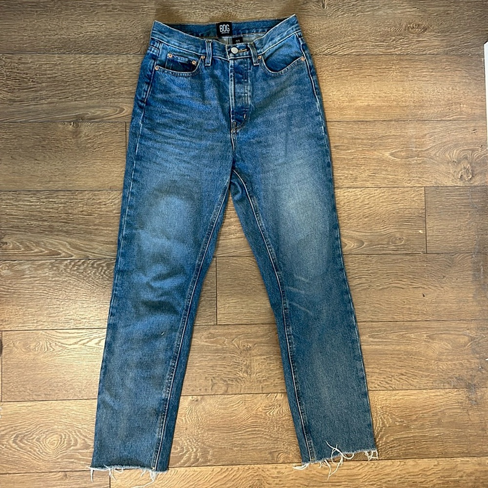BDG slim straight jeans waist 27